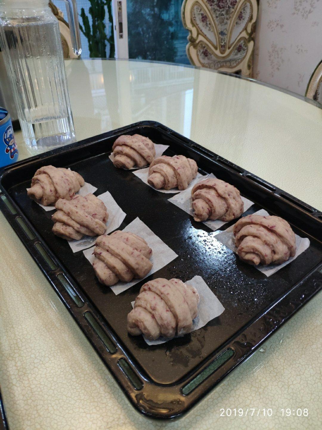 紫薯牛角卷 宝宝辅食食谱