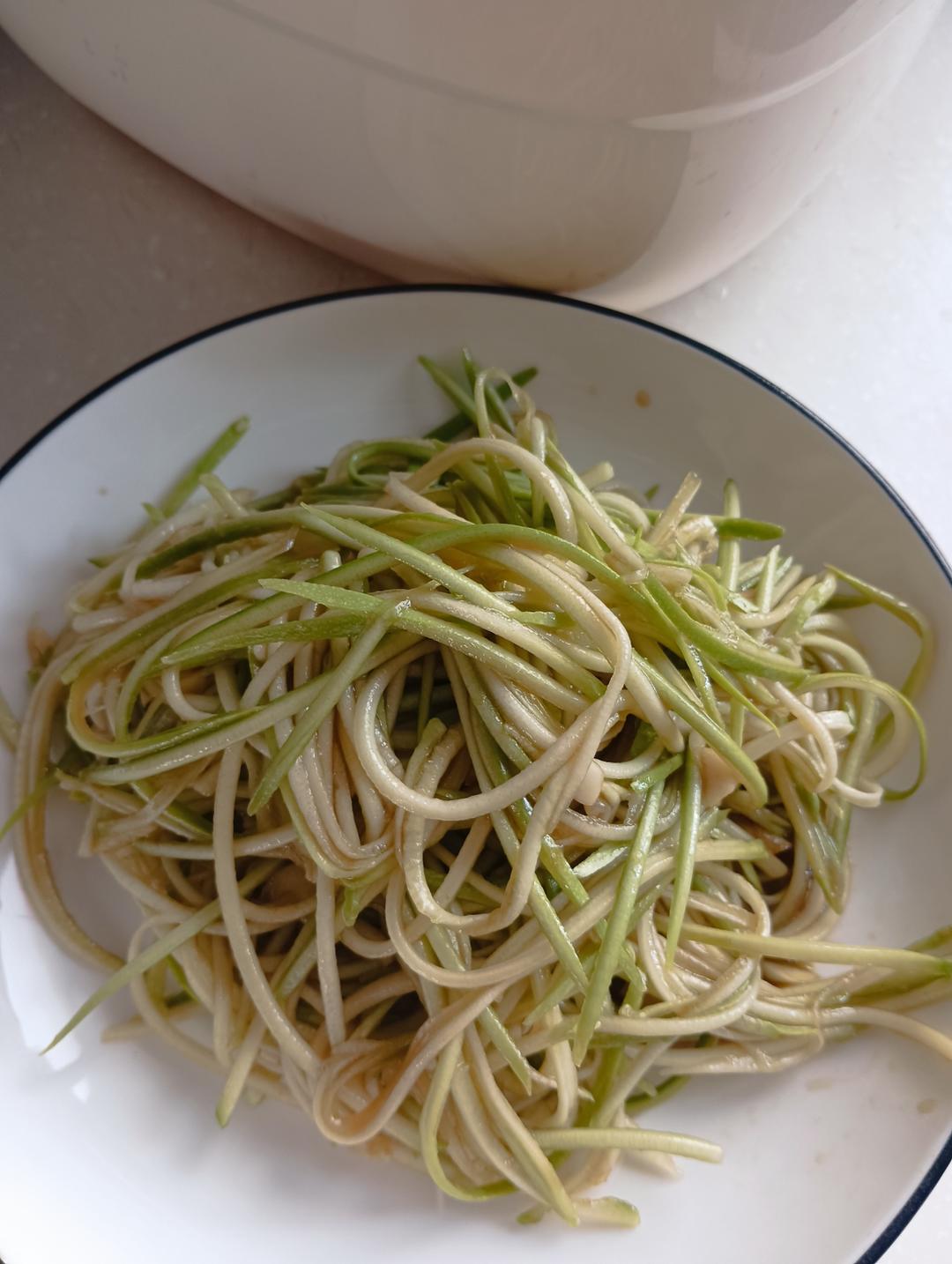 一定要试试的清新爽口凉拌西葫芦