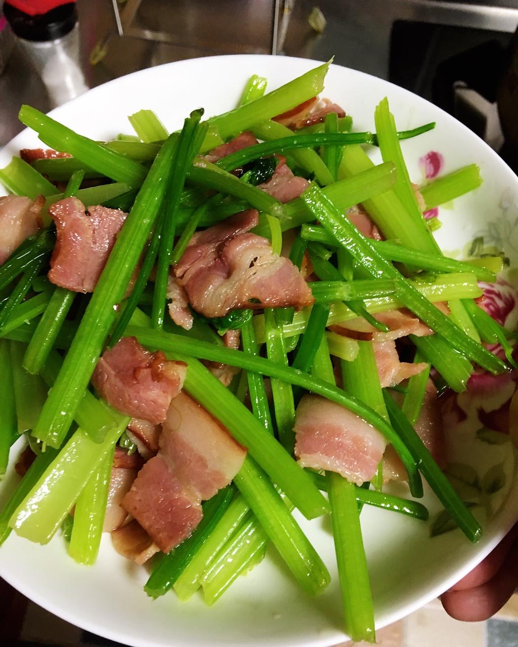 培根炒芹菜