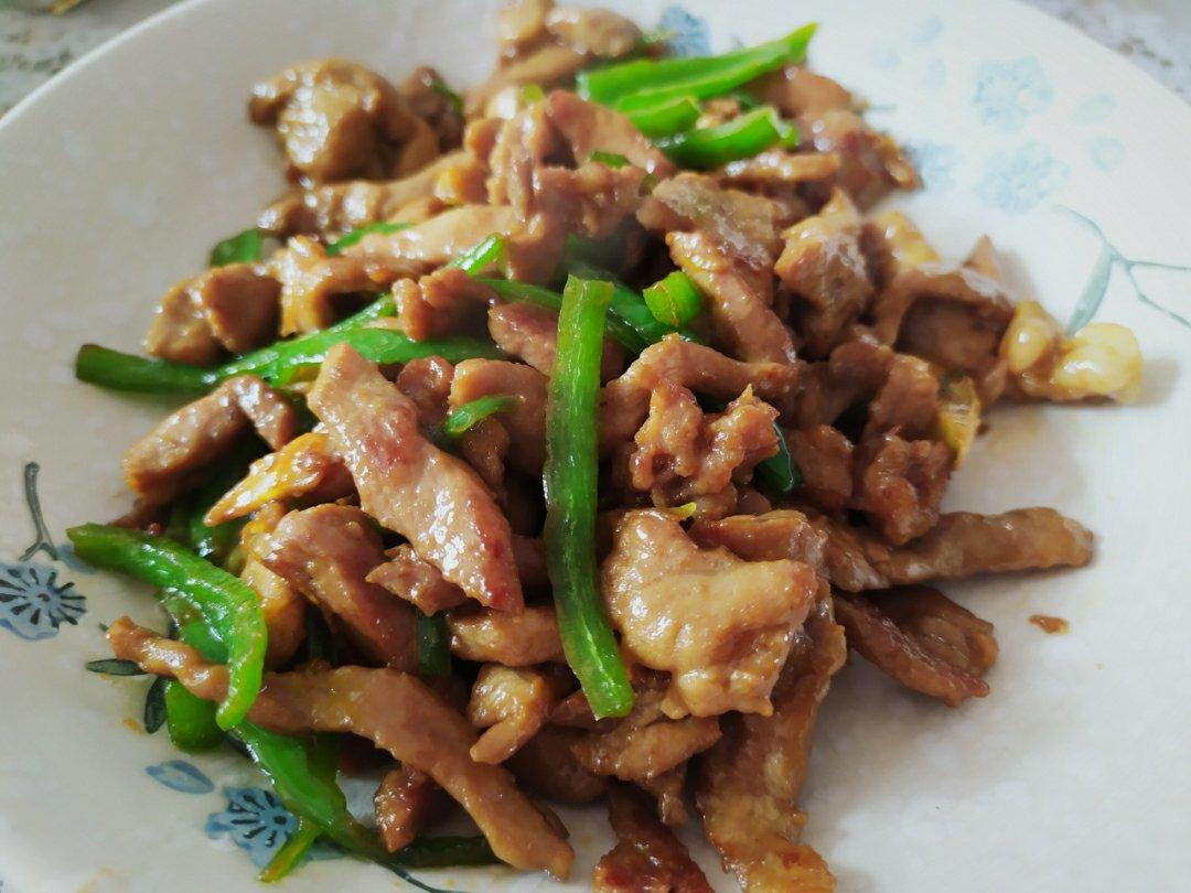 巨下饭的青椒炒肉丝