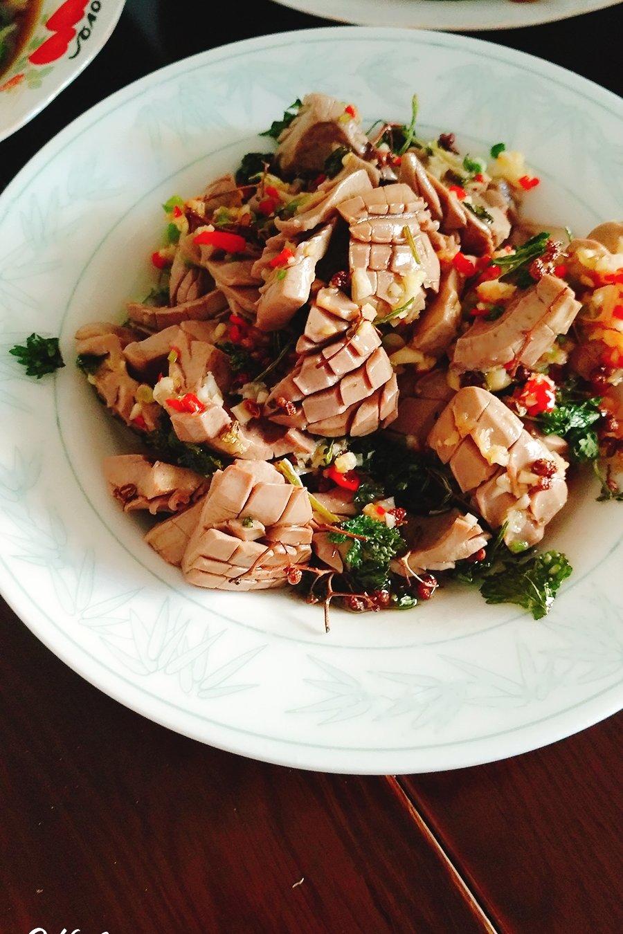 小天才大王做的炝拌腰花