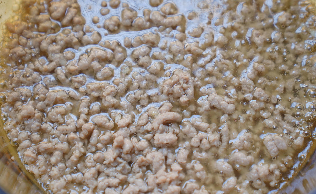 汤都喝光的云南小锅米线的做法 步骤5