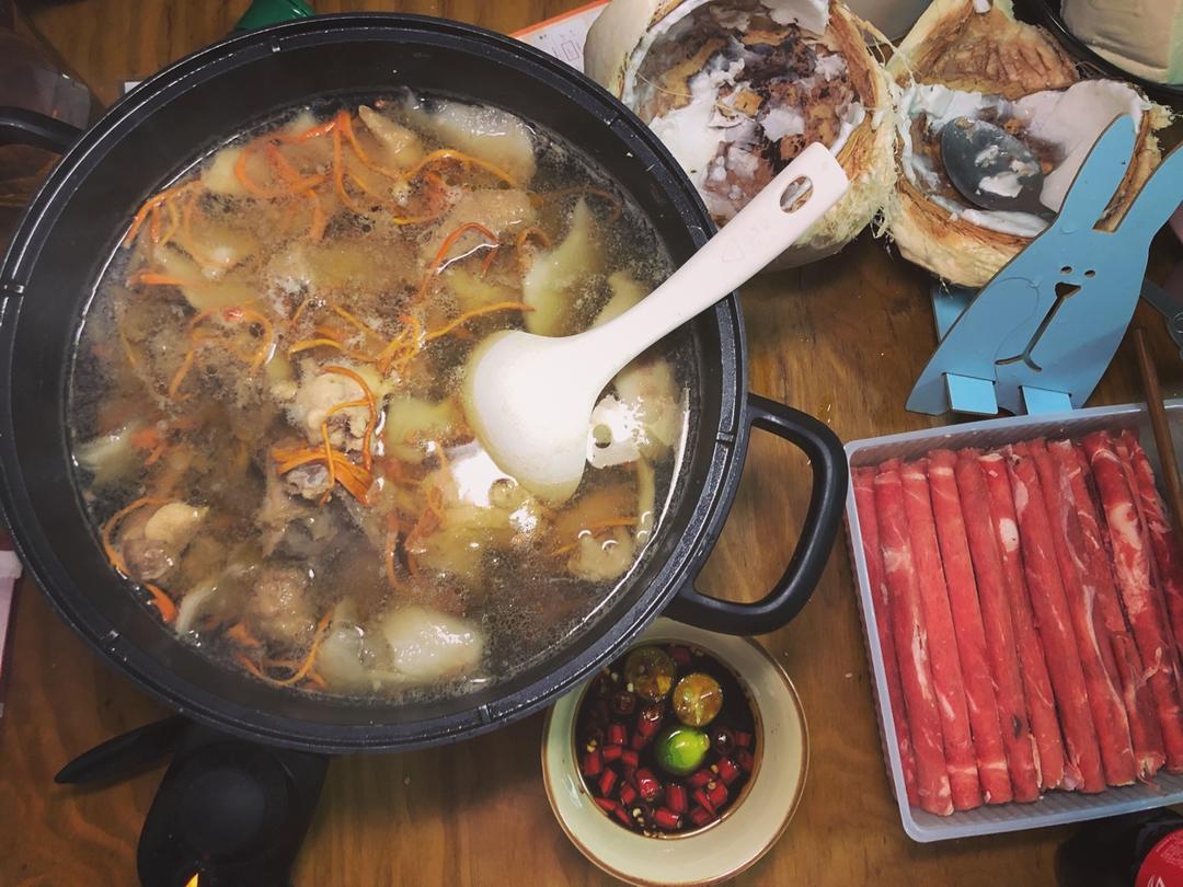 椰子鸡火锅