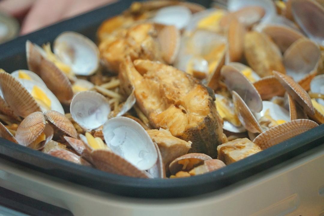 砂锅焗鲈鱼