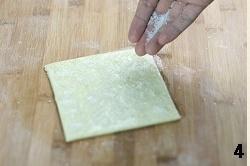 剩余的派皮怎么处理？---砂糖小方块饼干(烘焙小贴士)的做法 步骤4