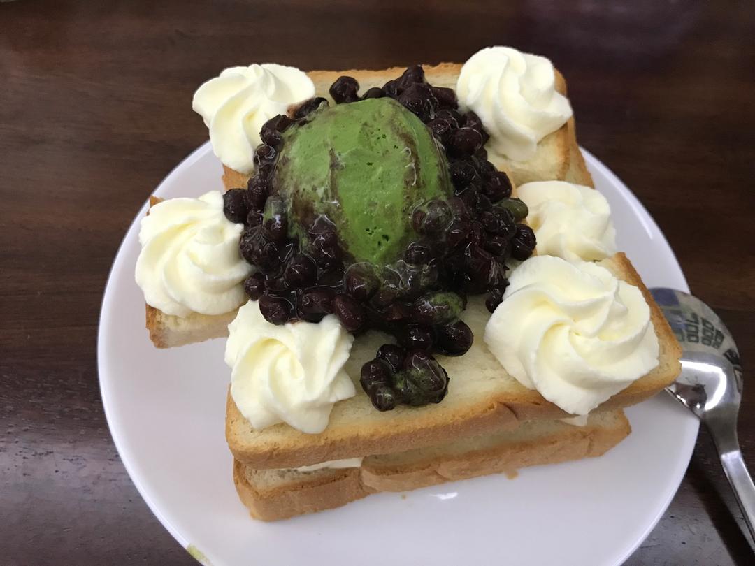 《Tinrry下午茶》教你做抹茶冰淇淋层层叠