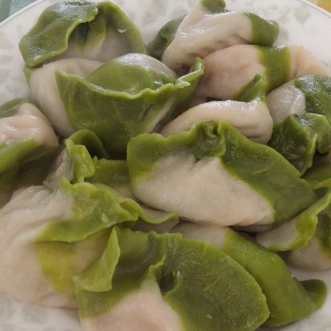 翡翠白玉白菜饺子详细版（附翡翠白玉白菜饺子包法，翡翠白玉饺子皮两种制法，面包机和面，翡翠白玉烧卖，各种馅料搭配）