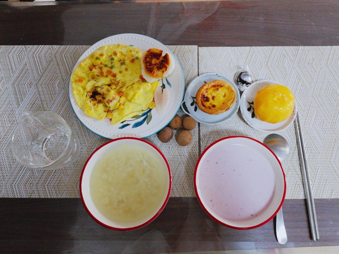 早餐杂蔬牛奶全蛋饼