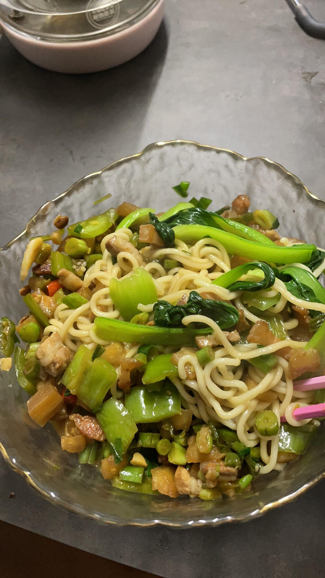 好吃起来我自己都害怕的豆角茄子打卤面