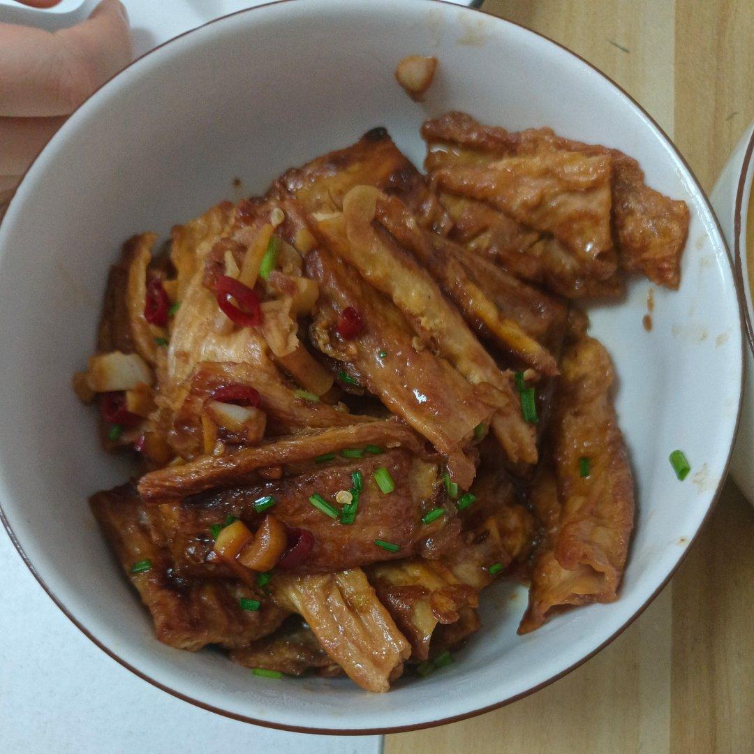 焖炒腐竹煎蛋