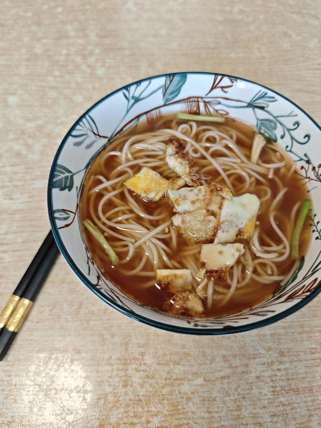 鸡蛋挂面汤