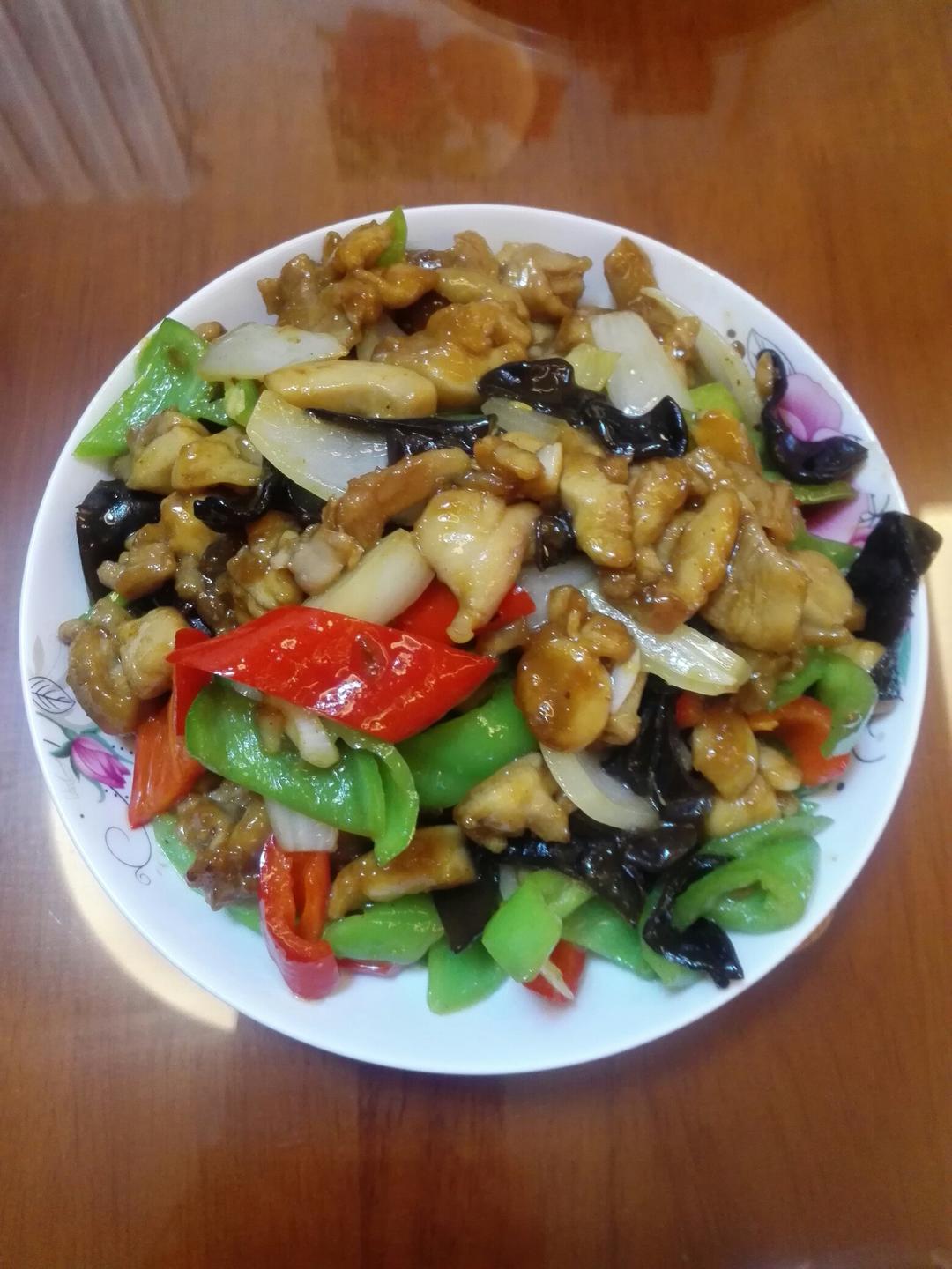 青椒炒鸡腿肉（大厨级别）