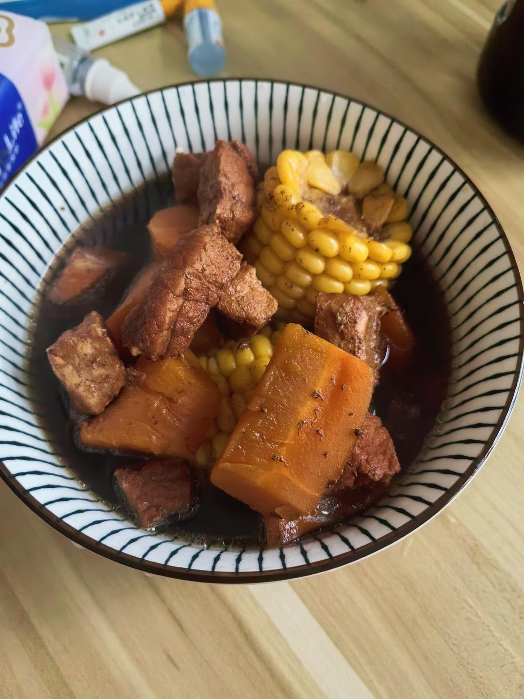 黄精黑豆陈皮煲瘦肉