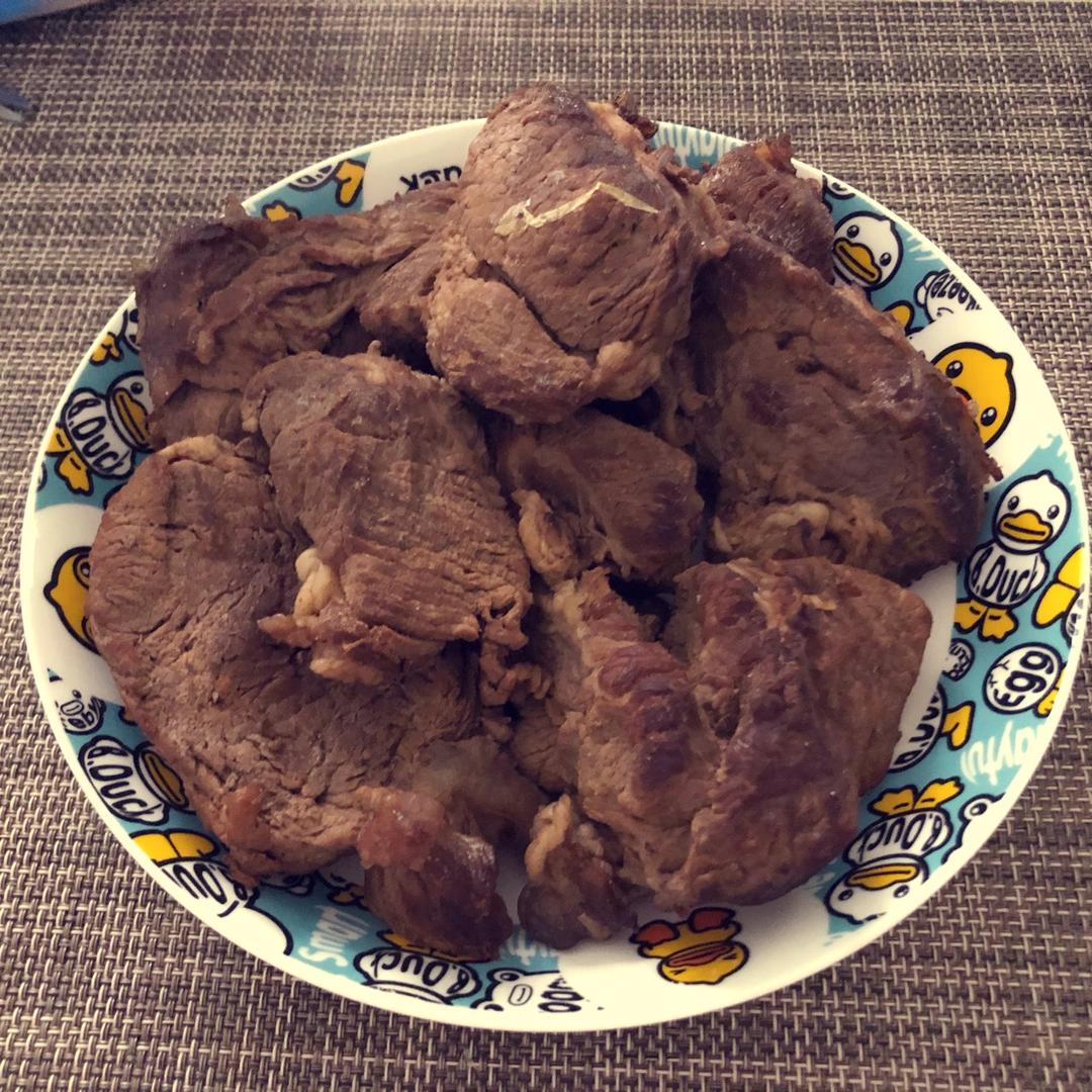 卤牛肉