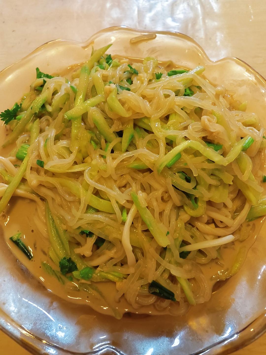 麻酱青瓜拌粉丝