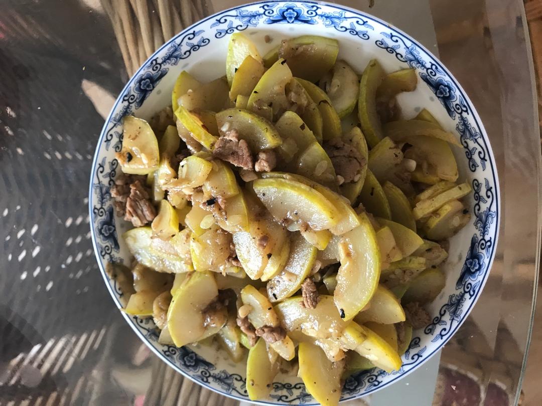 西葫芦炒肉片
