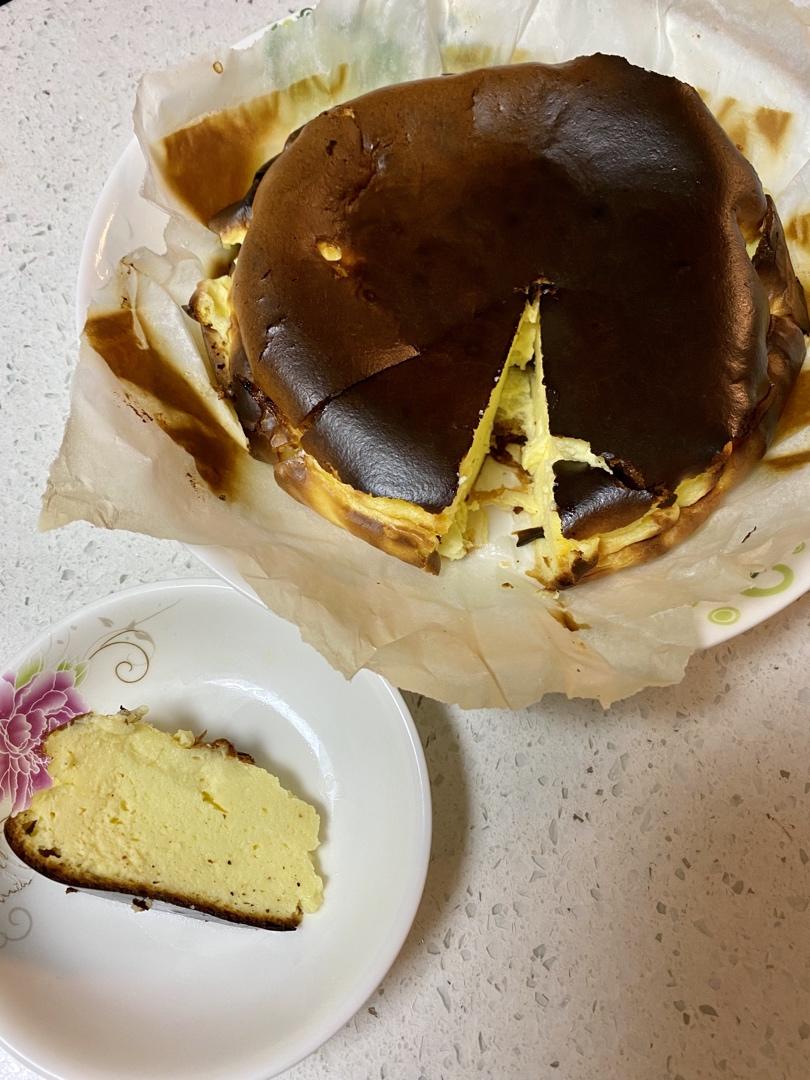 正宗巴斯克烧焦芝士蛋糕 Original Basque Burnt Cheesecake