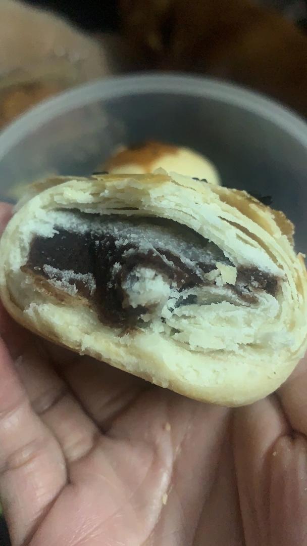 豆沙饼（烤箱做豆沙饼，方法简单，易学）