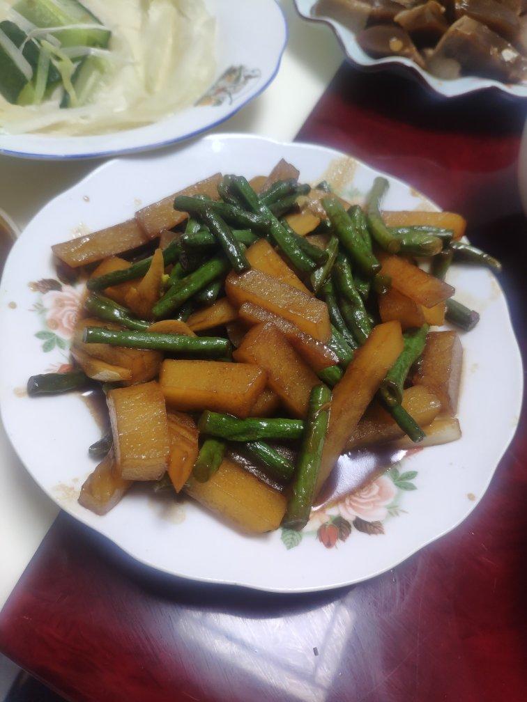土豆烧豆角