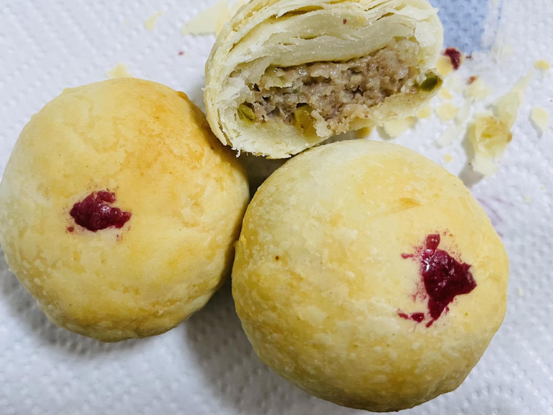 【鲜肉月饼】秋天的第一颗月饼，一口爆汁，酥香掉渣！