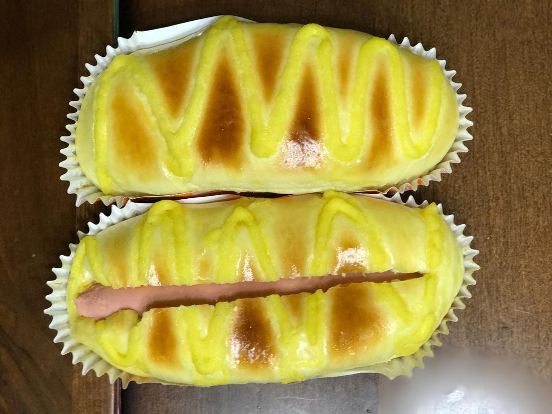 鲜奶雪露面包