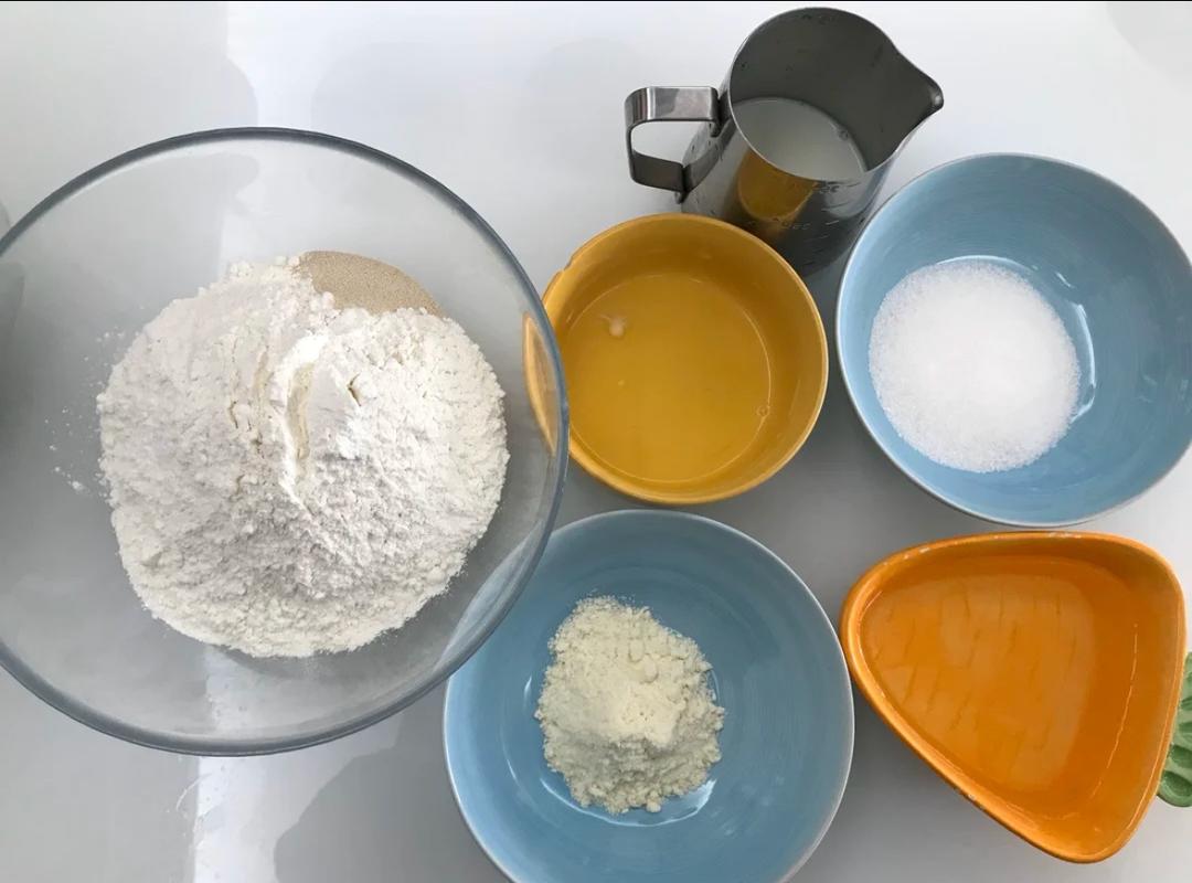 纯奶手撕吐司的做法 步骤1