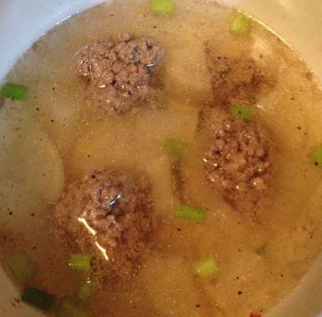 牛肉丸子萝卜汤