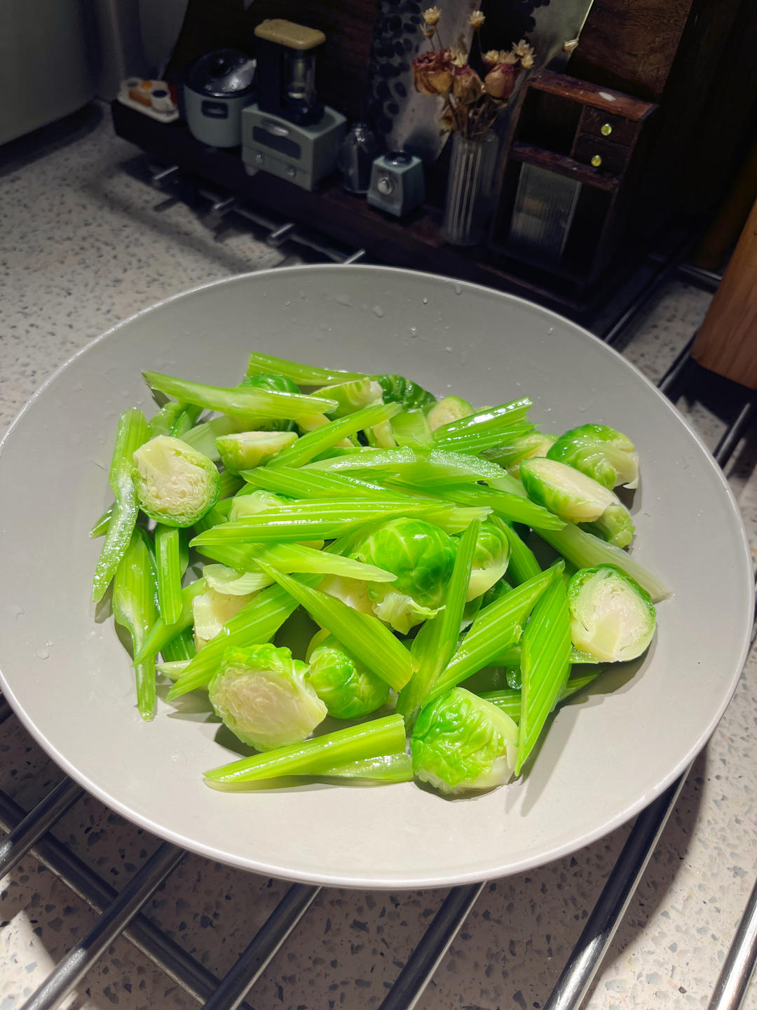 鸡肉减脂沙拉和松露奶油意面的做法 步骤8