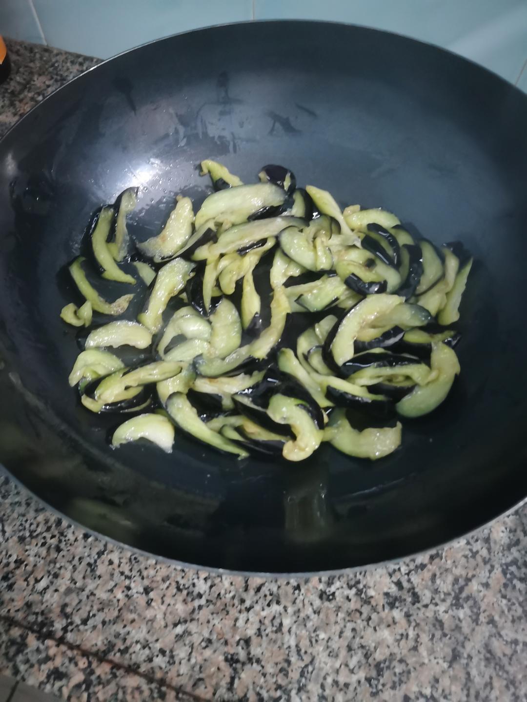 不油炸不变色不加水肉沫茄子