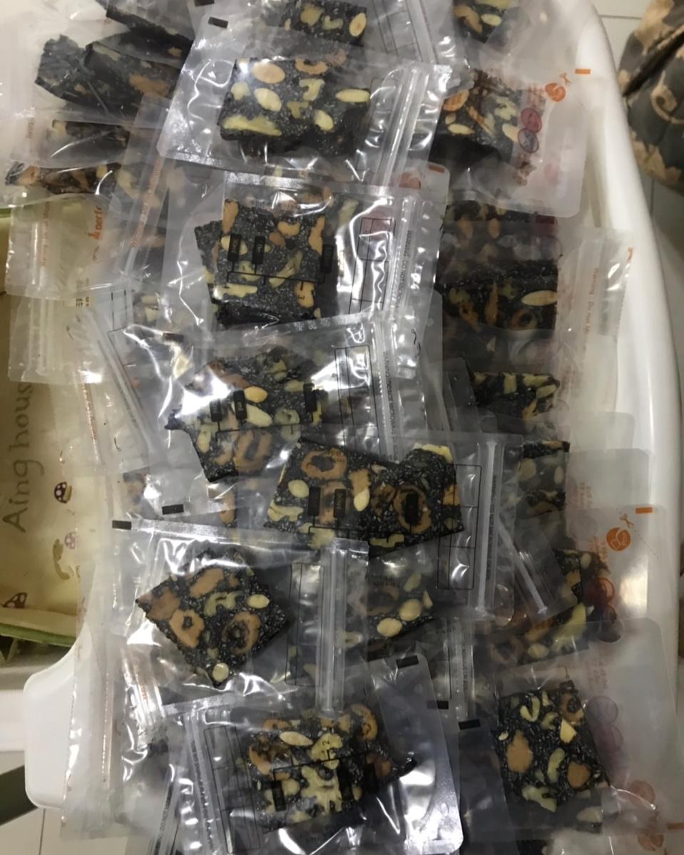 阿胶糕固元膏