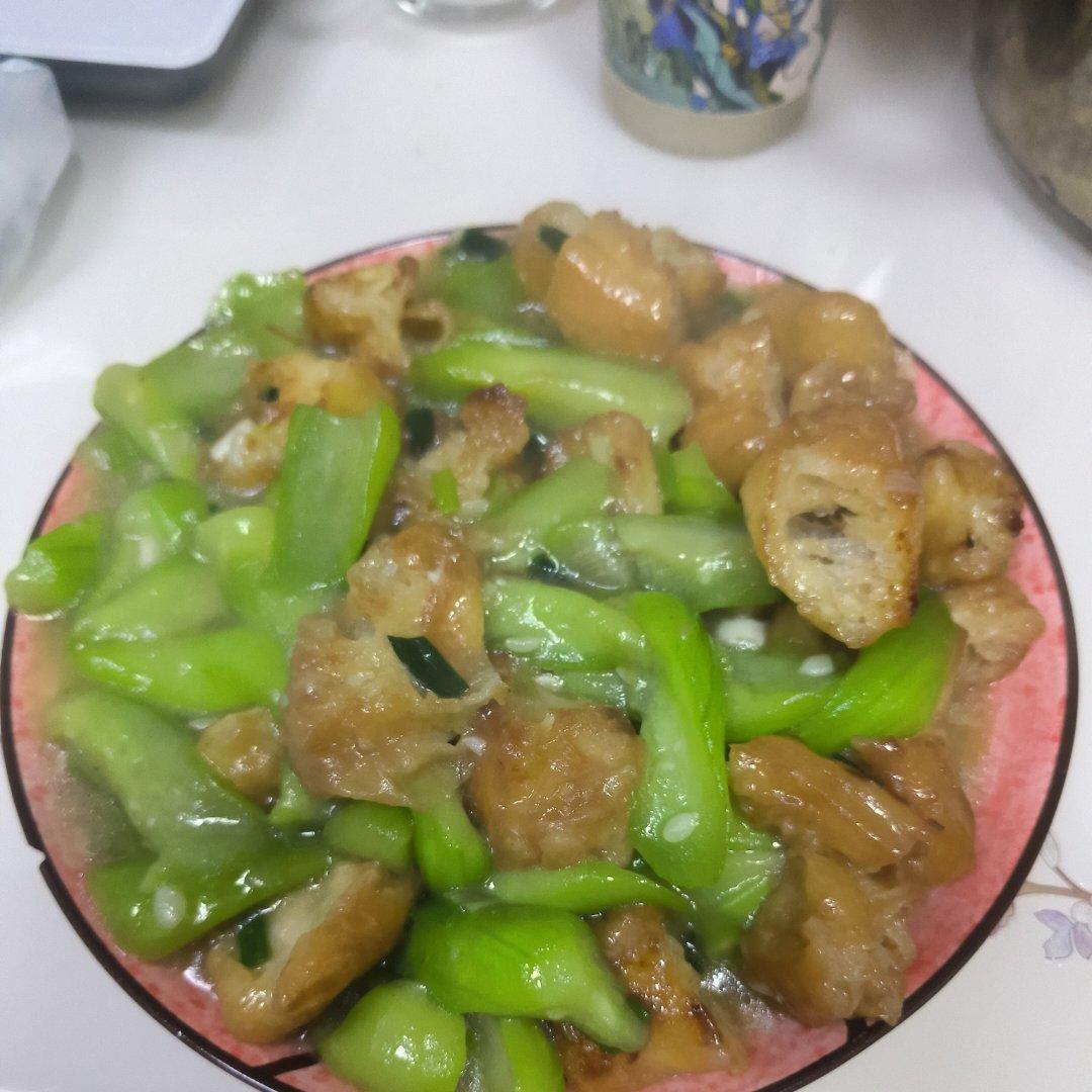 丝瓜炒油条
