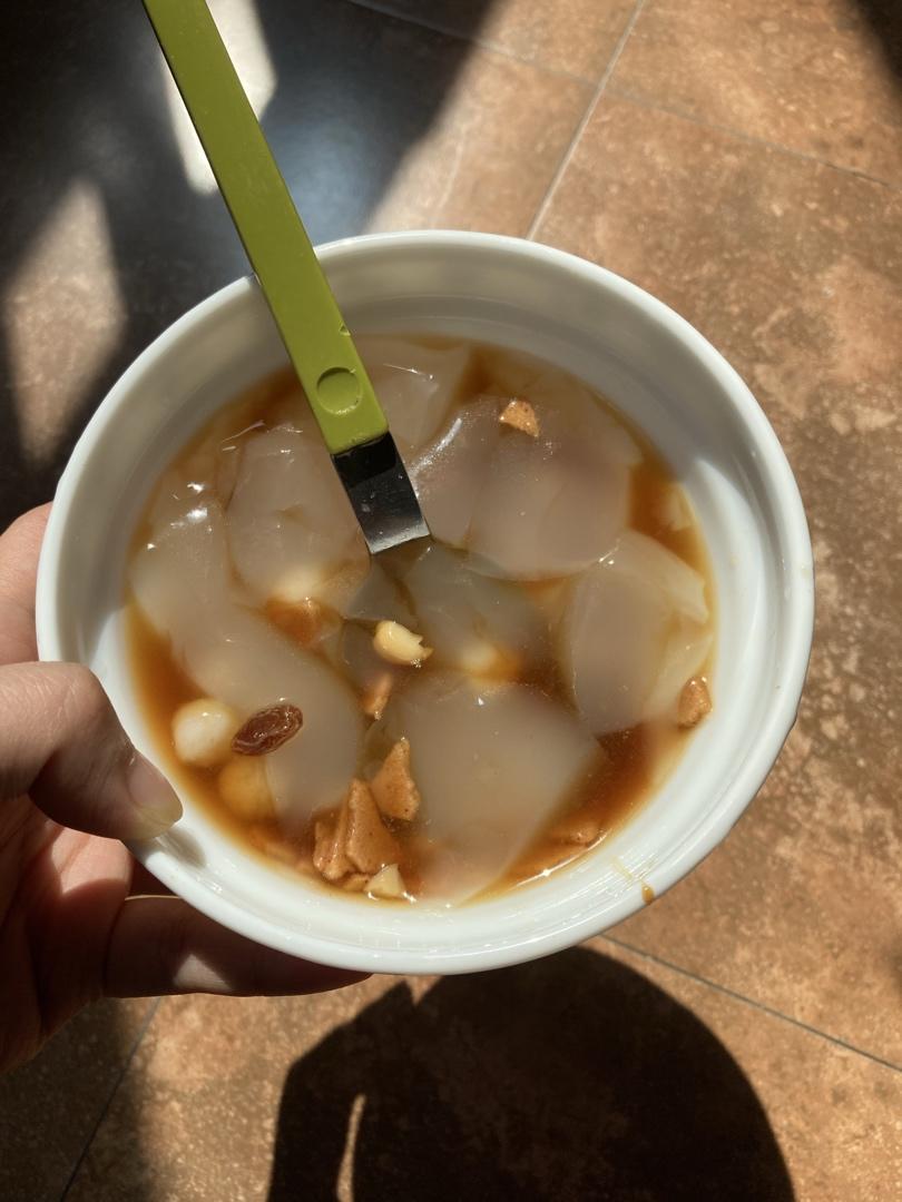 【黑糖桂花圆子冰粉】