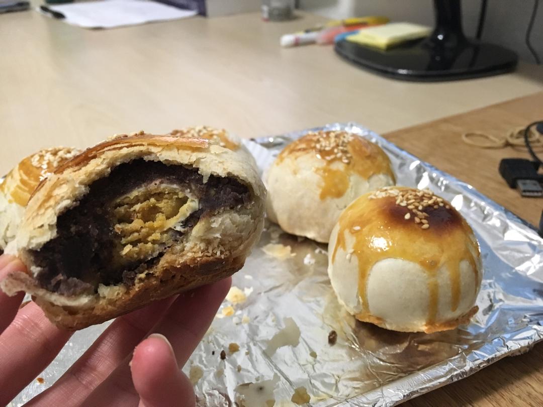 泳式鲜肉榨菜月饼