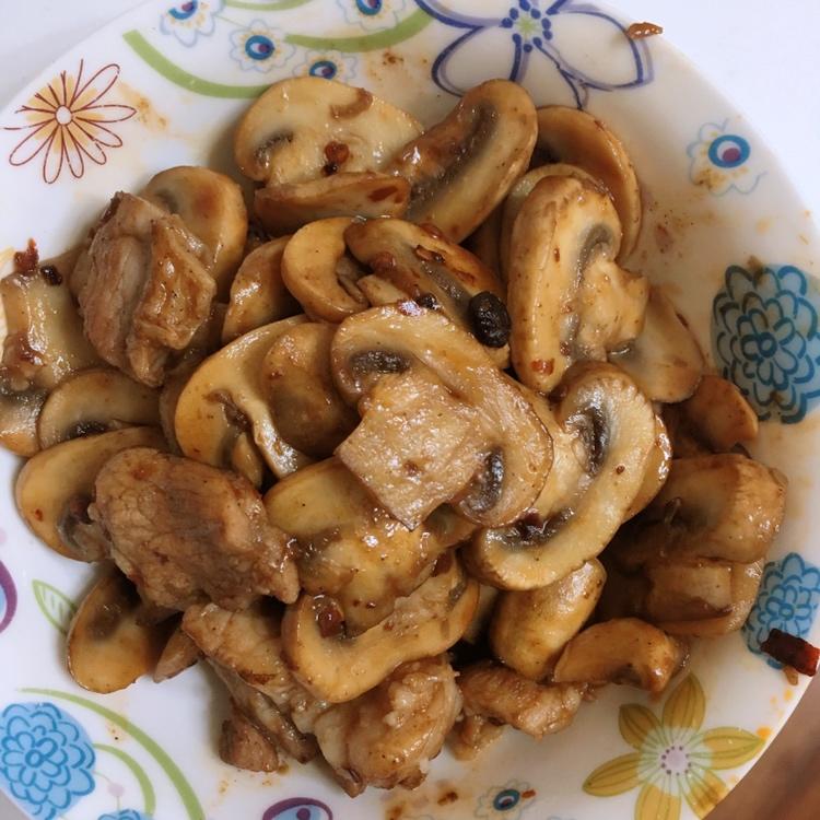 蘑菇炒肉片