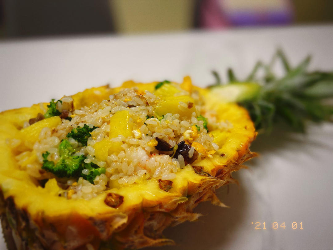 菠萝炒饭(超好吃‼️巨简单)