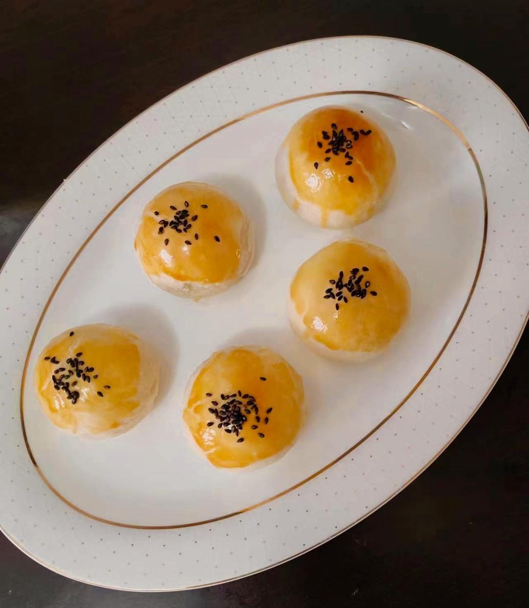 超简单 免揉 酥掉渣的蛋黄酥(超详细附全程视频)不破酥『万能酥皮』