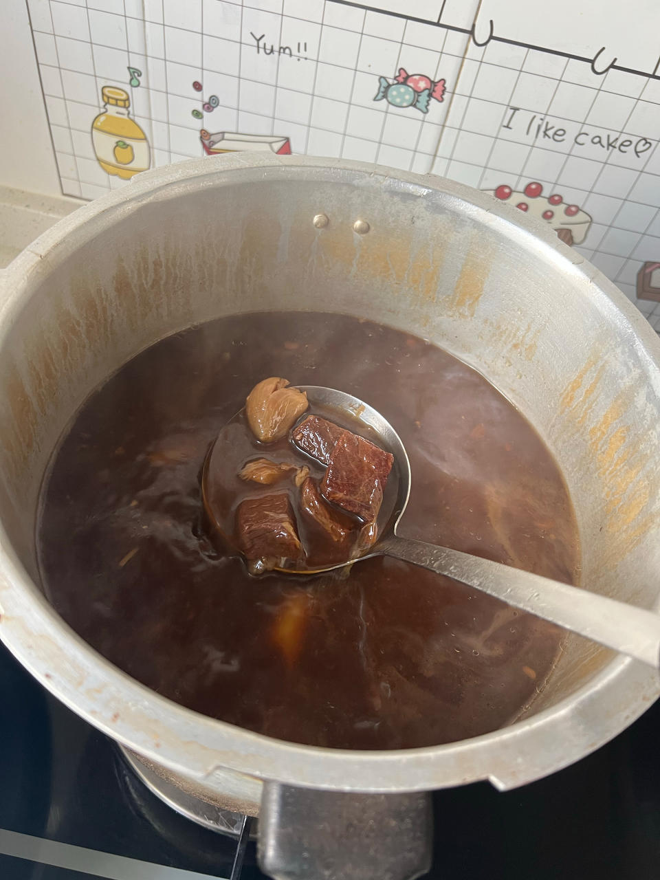 康师傅红烧牛肉面那个味的炖牛肉