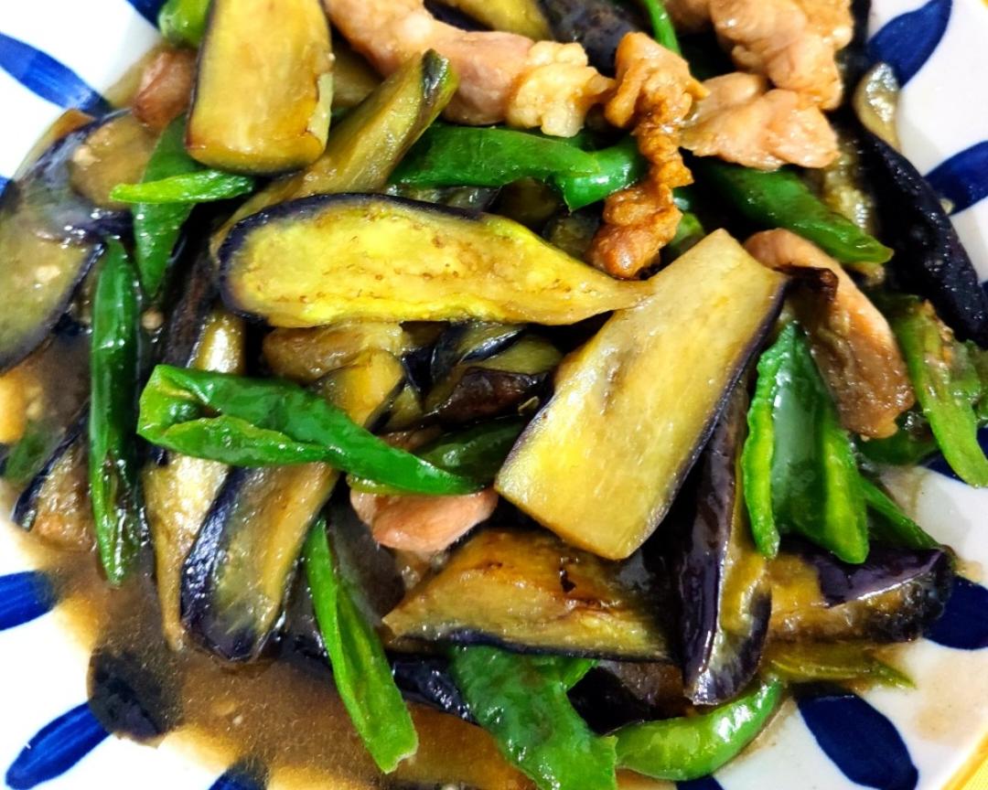 茄子焖肉的做法