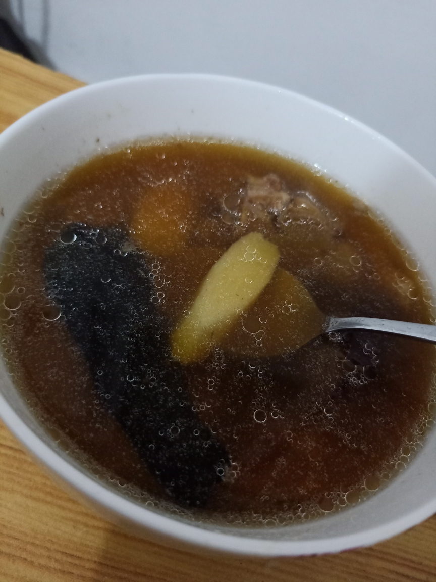 灵芝淮山排骨汤的做法