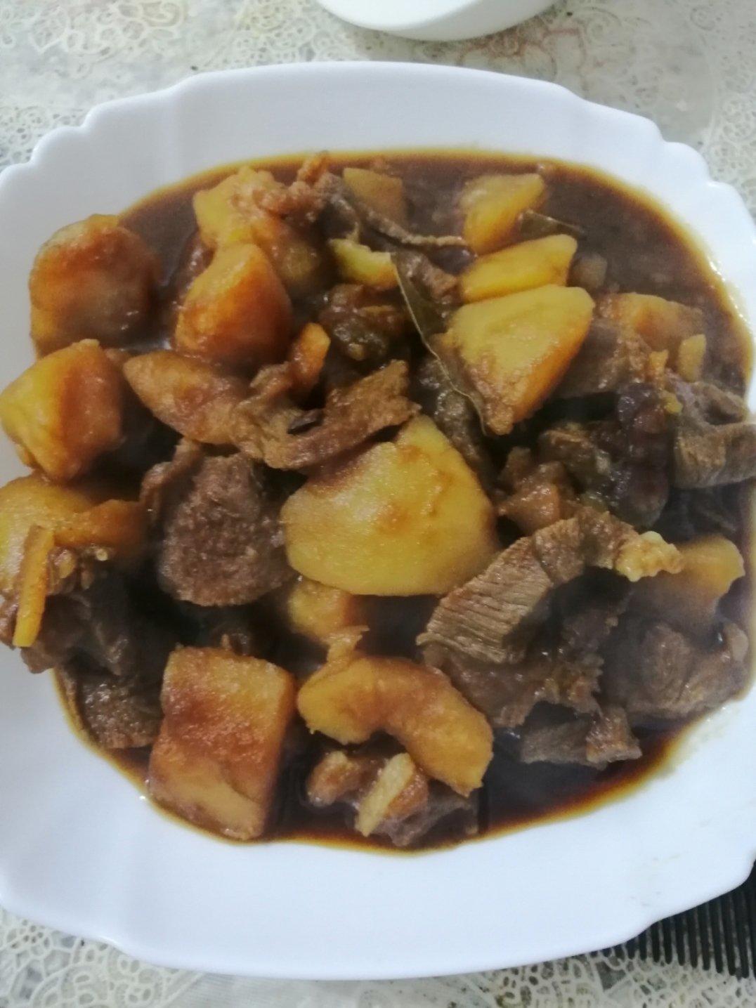 土豆烧牛肉