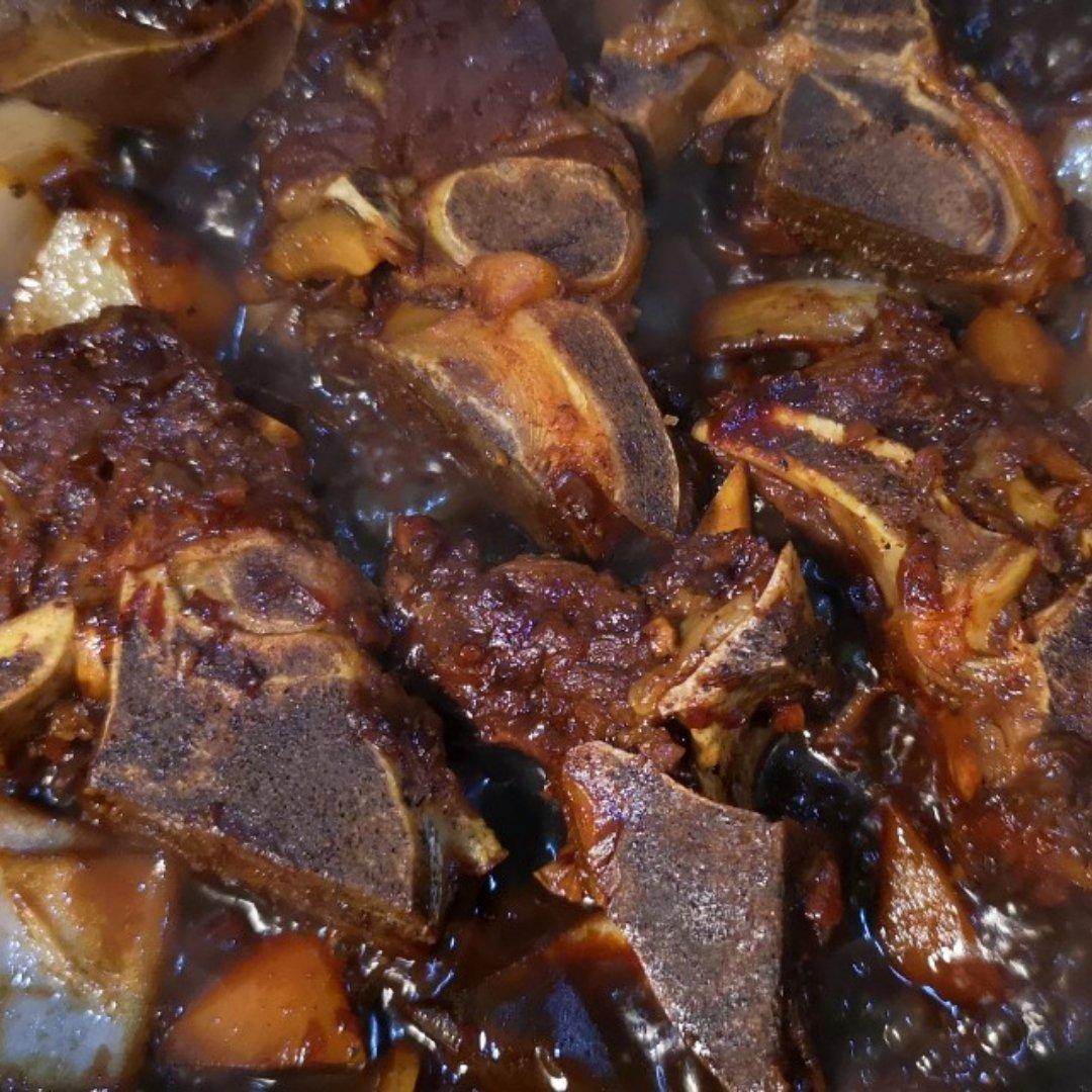 韩式炖牛排骨