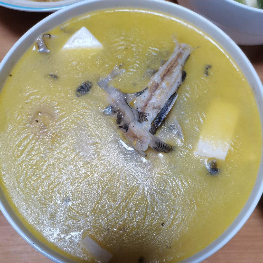 昂子鱼豆腐汤