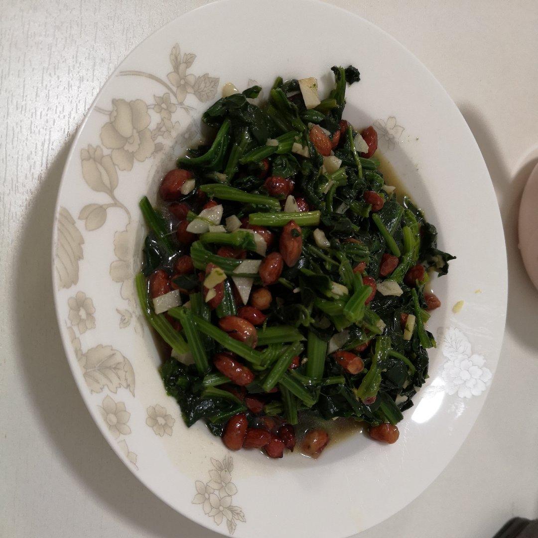 凉拌花生米菠菜