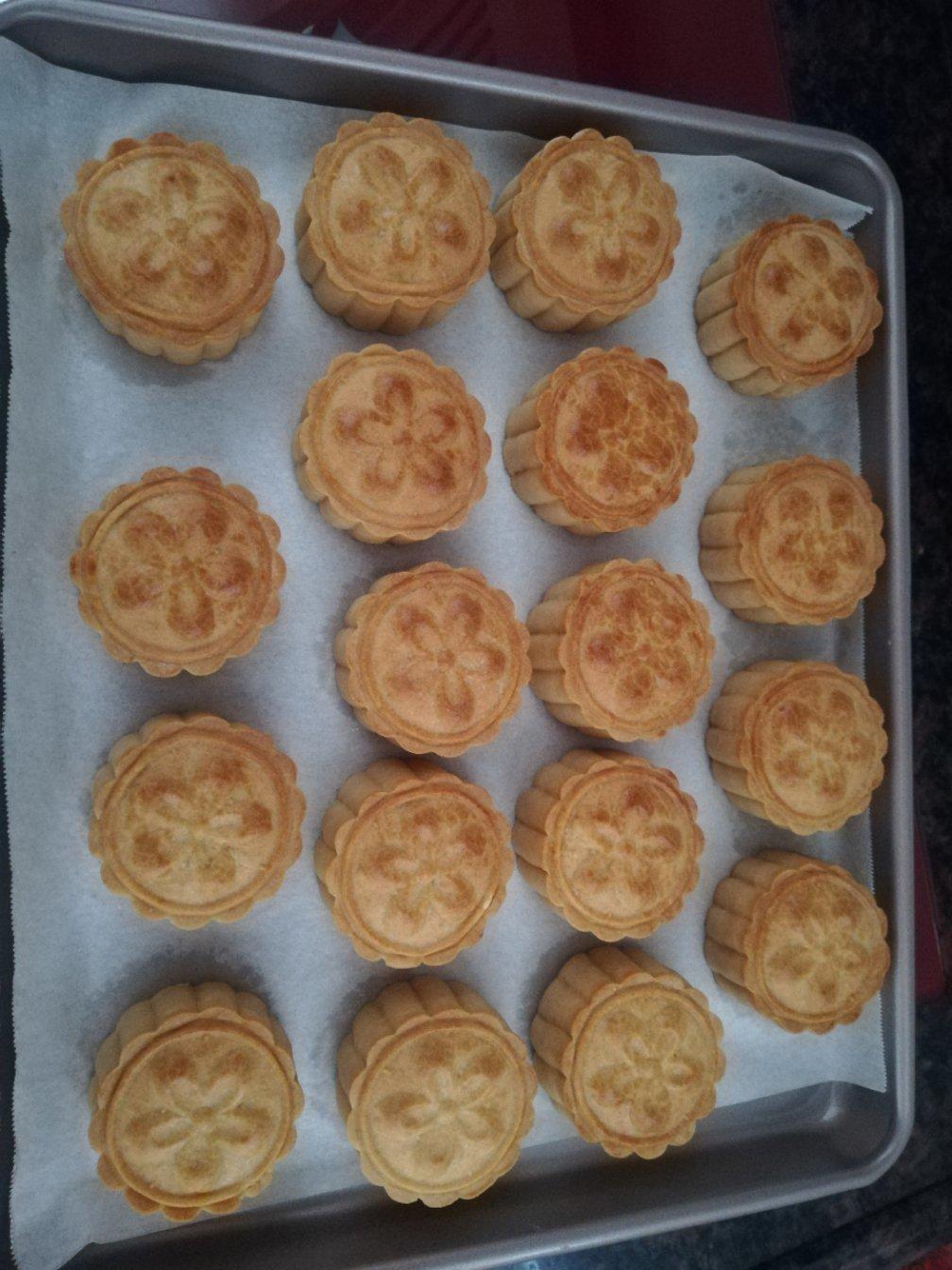 金沙奶黄月饼