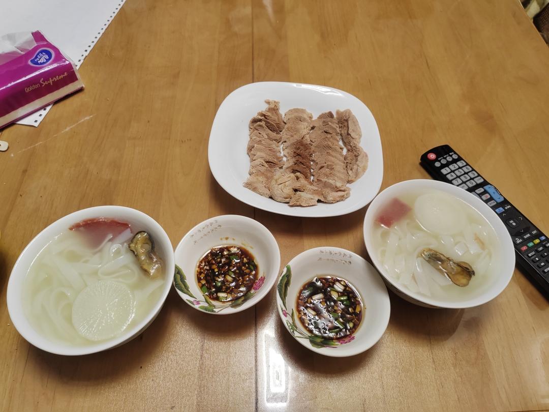 一锅出有肉有菜有汤！！这懒人水煮肉是真香