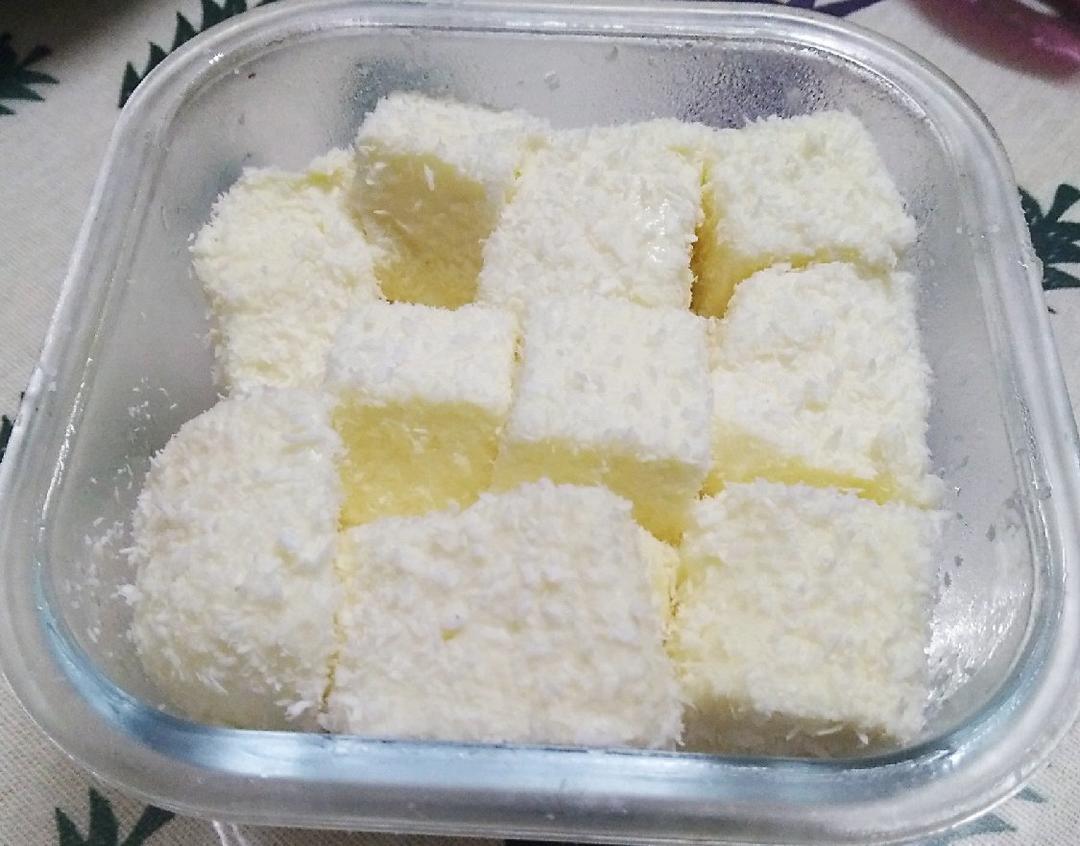 完胜85度C牛奶椰丝小方