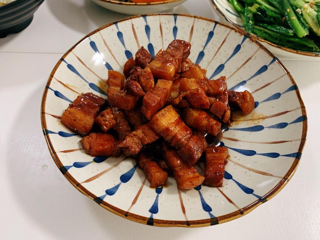 厨师长教你：“红烧肉”的家常做法，肉香四溢肥而不腻