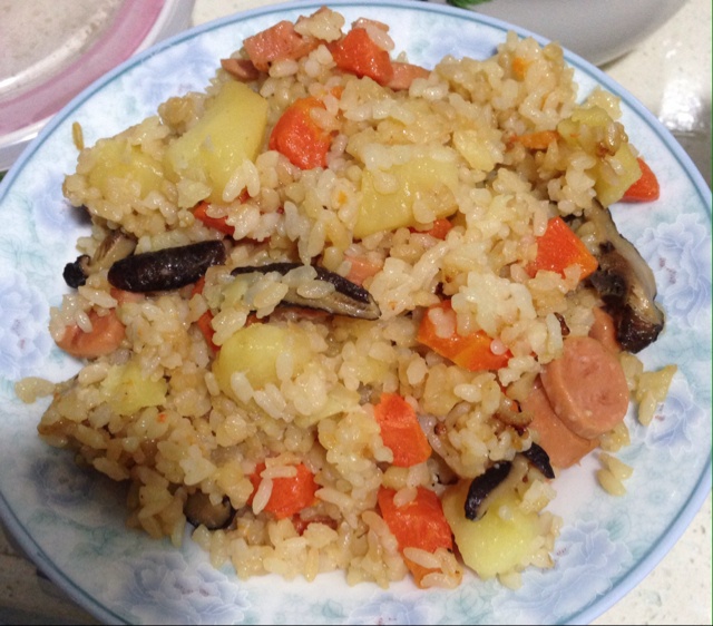土豆焖饭（电饭锅版）
