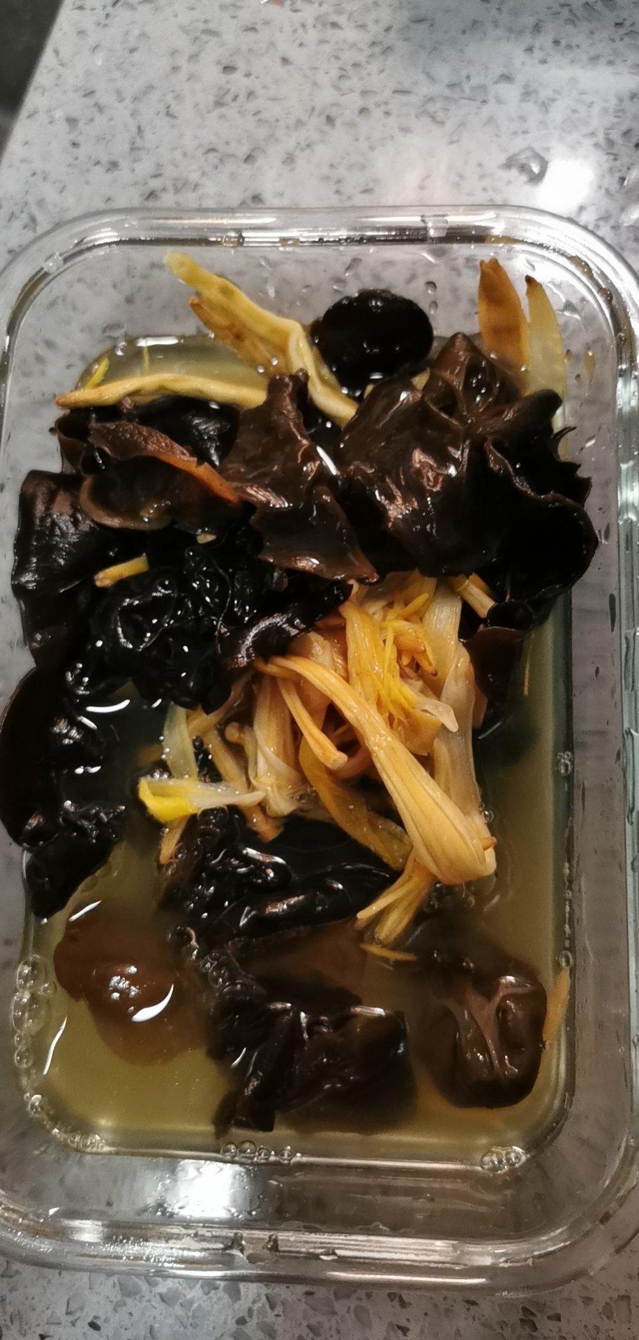如何3分钟快速泡发黑木耳