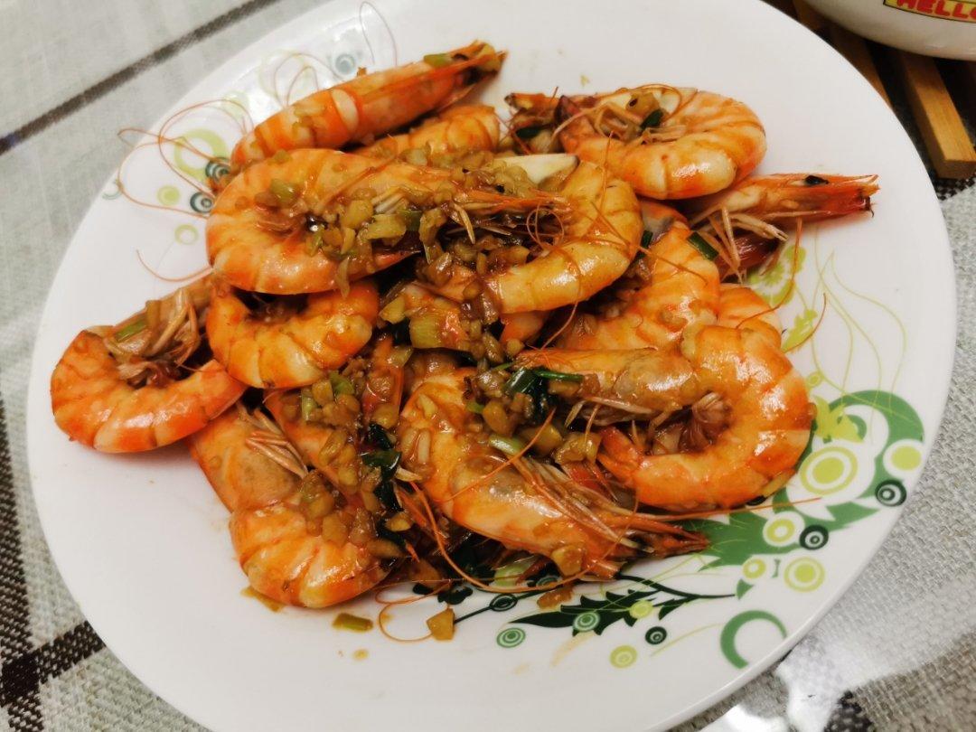 嘬手指的蒜蓉蚝油竹节虾